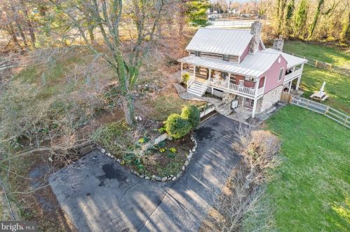 39580 Lovettsville Rd, Lovettsville VA  20180-2008 exterior