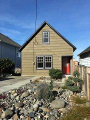 760 Jerome Ave, Tongue Point OR  97103-4814 exterior