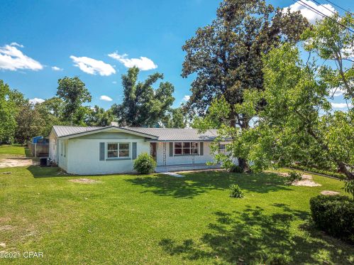 2487 3rd Ave, Alford FL  32420-6846 exterior