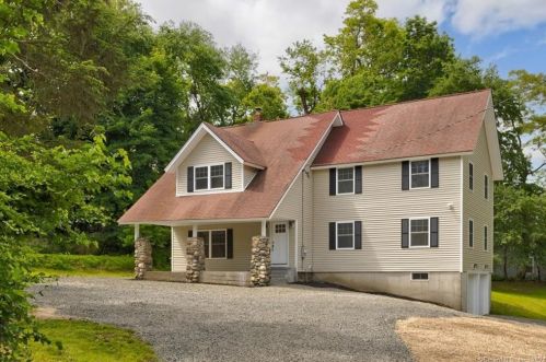 28 Crowley Ave, Milford CT  06461-2306 exterior