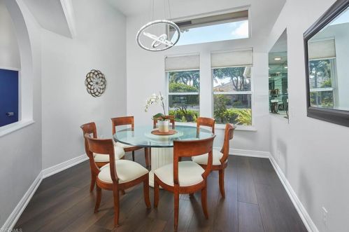 9736 Wilshire Lakes Blvd, Naples, FL 34109-0752