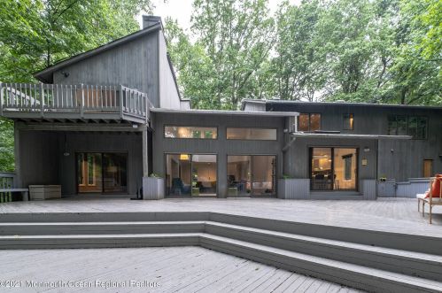 18 Marseille Ter, Morganville NJ  07751-9774 exterior