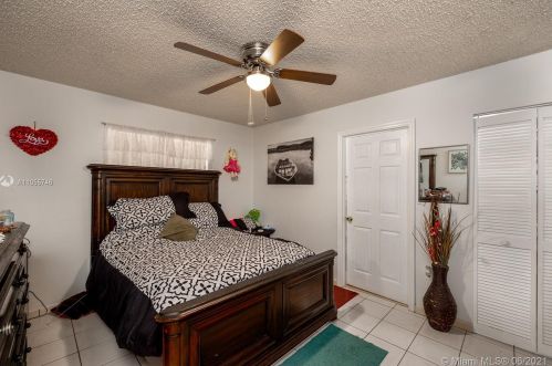 3153 70th Ter, Hialeah FL  33018-5272 exterior