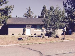 2014 Purcell Blvd, Bend, OR 97701-6027