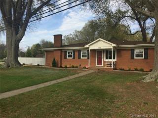 100 Watkins St, Huntersville, NC 28078-3200