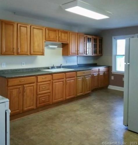 538 Capitol Ave, Bridgeport CT  06606-5255 exterior