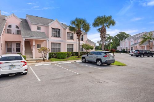 802 Muirfield Ct, Jupiter, FL 33458-8064