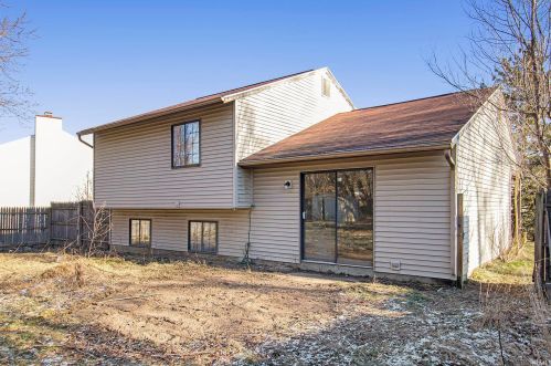625 Lovechio Dr, Mishawaka IN  46544-5637 exterior