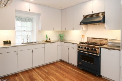 344 Ridgewood Rd, South Orange NJ  07079-1622 exterior