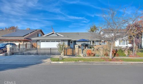 7161 Heil Ave, Huntington Beach, CA 92647-4450