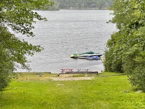 10 Estates Rd, Wakefield NH  03887-6008 exterior