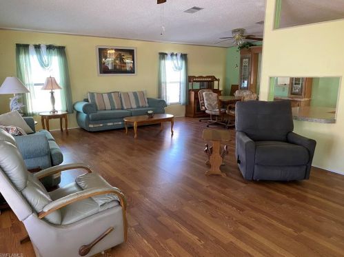 7280 Ladyfish Dr, Saint James City FL  33956-2745 exterior