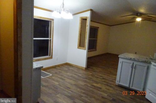 63 Shippensburg Mobile Est, Lees Cross Roads PA  17257-9530 exterior