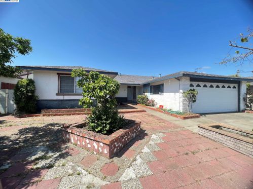 2525 Tahoe Ave, Hayward, CA 94545-4842