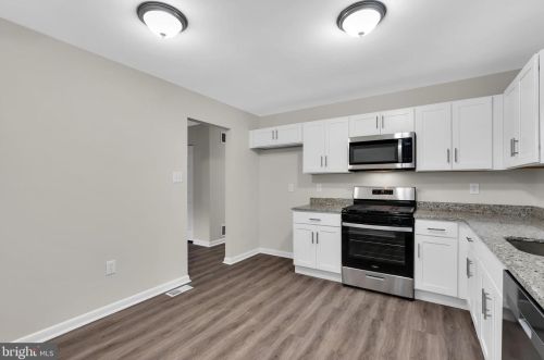 1802 Lakeshore Dr, Browns Mills NJ  08015-1364 exterior