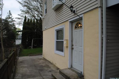 857 Sherman Ave, Thornwood NY  10594-1434 exterior