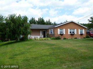 126 Willow Dr, Lees Cross Roads, PA 17257-9440