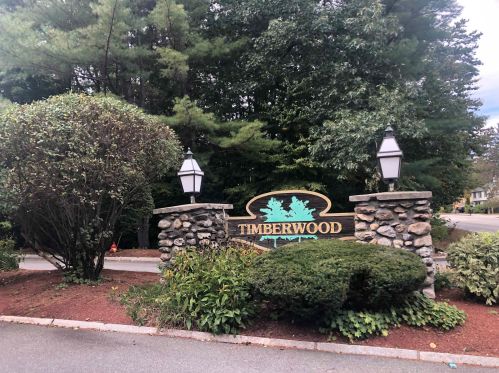 3 Timberwood Dr, Goffstown NH  03045-2551 exterior