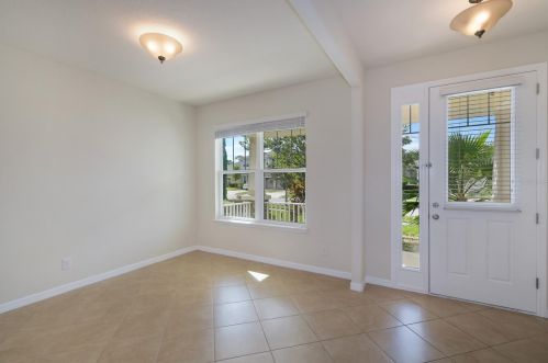 5132 Dove Tree St, Orlando, FL 32811-7703