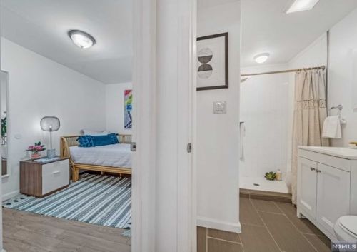 3104 Summit Ave, Union City NJ  07087-2415 exterior