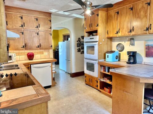 450 Buchanan Trl, Upton, PA 17225-9370