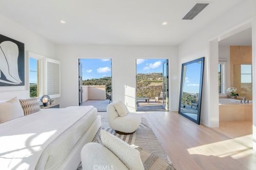 31 Seawatch, Newport Beach CA  92657-1650 exterior