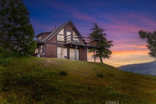 27801 Skyline Dr, Tehachapi, CA 93561-7285