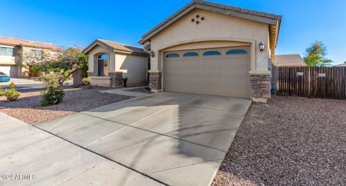 8353 Myrtle Ave, Glendale, AZ 85305-6926
