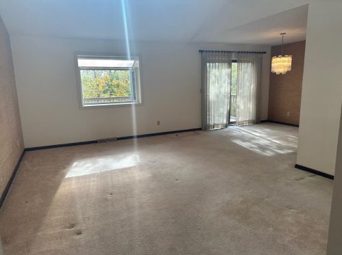 833 Deena Dr, Covington, KY 41017-1079