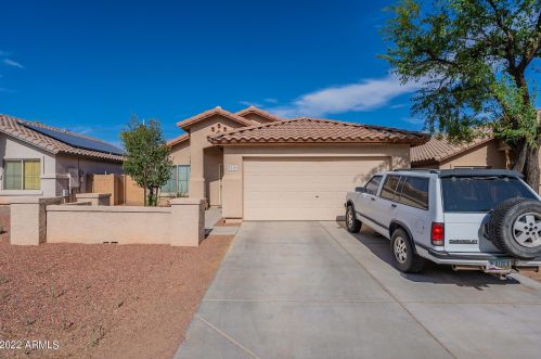 7121 251st Dr, Buckeye, AZ 85326-1369