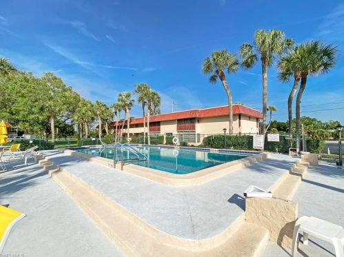 194 Joel Blvd, Lehigh Acres FL 33936-5267 exterior