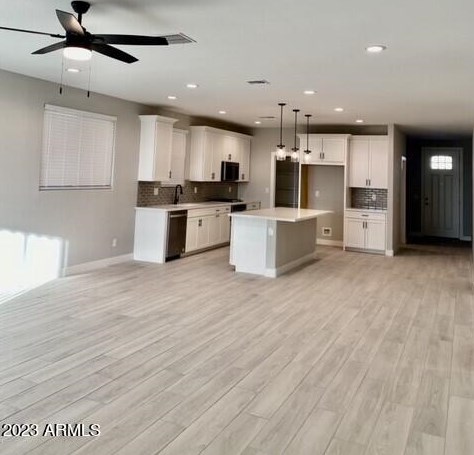 836 110th Ave, Avondale AZ  85323-3327 exterior