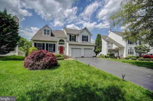 99 York Dr, Princeton, NJ 08540-7906