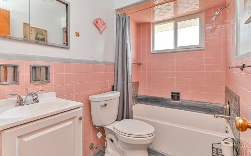 577 Grove Rd, Verona PA  15147-1656 exterior