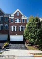 20376 Center Brook Sq, Dulles, VA 20165-5179