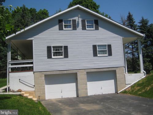 960 Mountain Rd, Siddonsburg PA  17019-9701 exterior