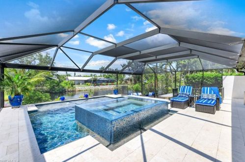 999 Valley Dr, Bonita Springs FL  34134-7438 exterior