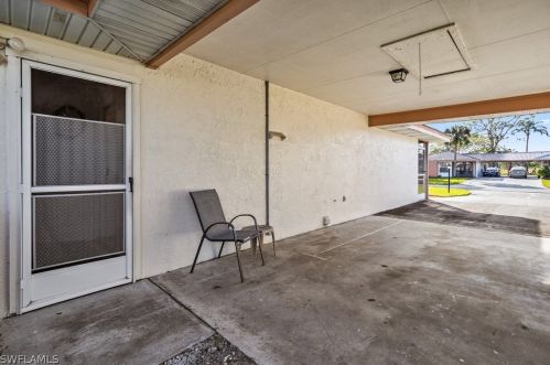 1607 Ridgecrest St, Lehigh Acres FL 33936-5843 exterior