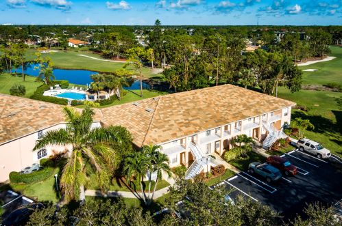 575 Augusta Dr, Naples FL  exterior