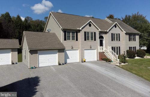 263 Richland Rd, Carlisle, PA 17015-7419