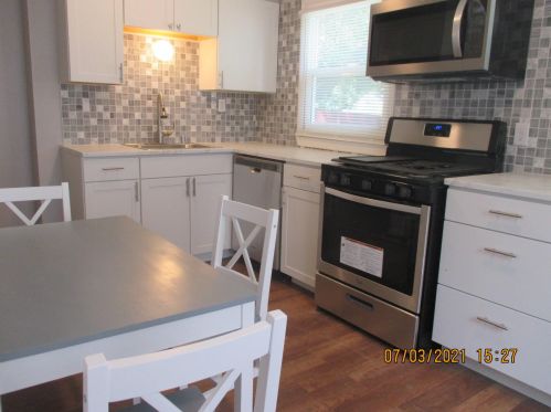 5330 27th St, Milwaukee WI  53221-3724 exterior