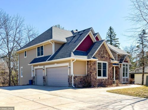7616 Brooklyn Park Dr, Minneapolis, MN 55444-2503