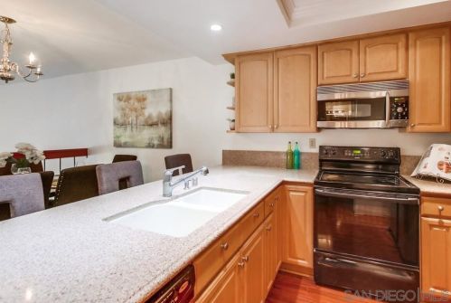 3275 Old Bridgeport Way, San Diego CA  92111-7733 exterior