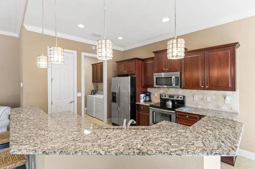 9463 Quarry Dr, Naples FL  34120-5223 exterior
