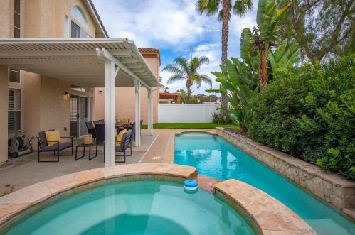 5343 Camino Playa Norte, San Diego CA 92124-4115 exterior