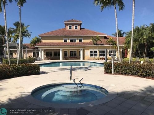 6475 Emerald Dunes Dr, West Palm Beach, FL 33411-2770
