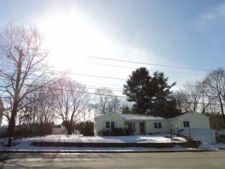 53 Kelly Rd, Salem, NH 03079-3711
