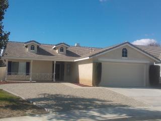 2457 Werner St, Tropico Village, CA 93560-6860