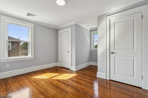 193 Tooker Ave, Springfield NJ  07081-1634 exterior