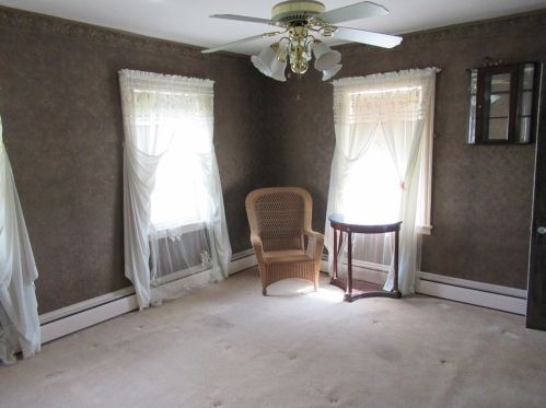 224 Hamilton St, Saugus MA  01906-2271 exterior